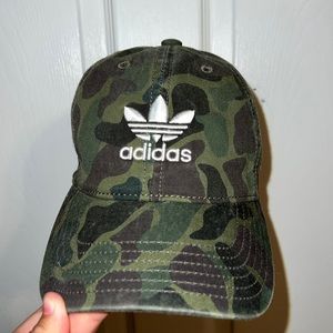 Adidas Camo hat BRAND NEW. MAKE OFFER